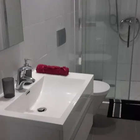 Chris House Lefkoşa