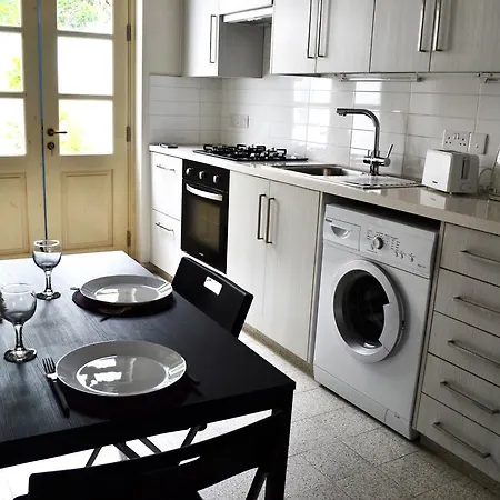 Chris House Lefkoşa