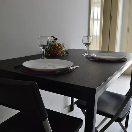 Chris House * Lefkoşa