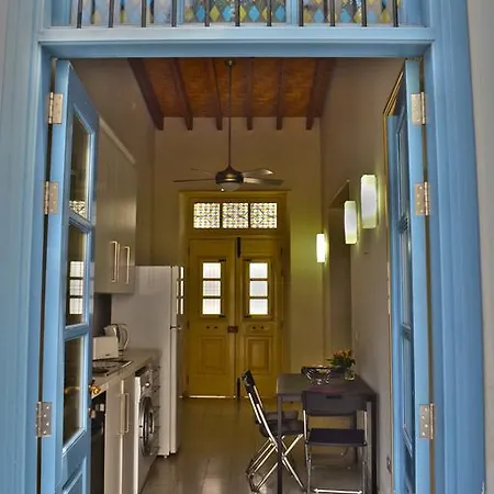 Chris House * Nicosia